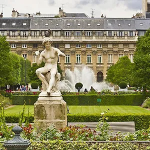 Private - Louvre - Tuileries Gardens Paris